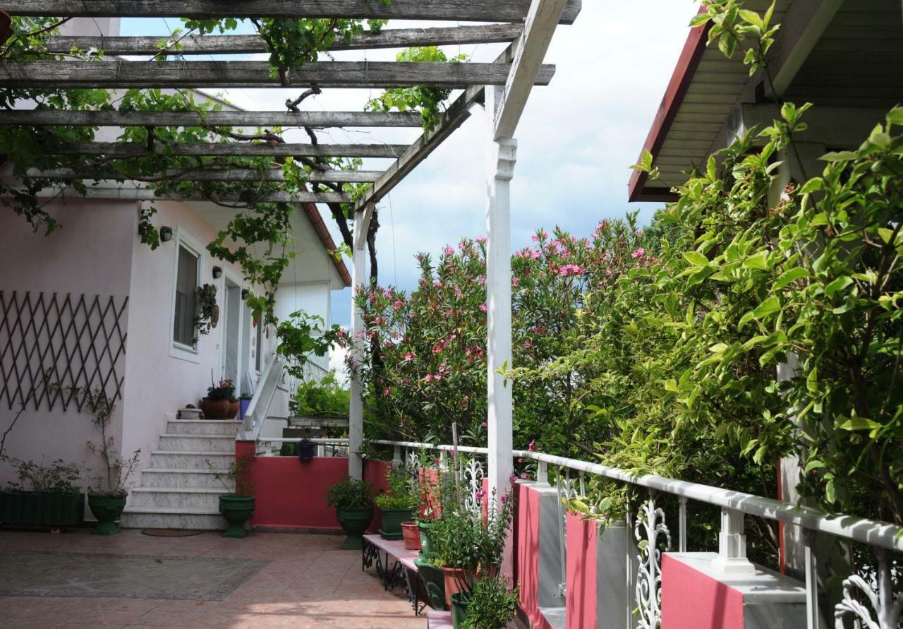 House Of Arts Apartment Pella  ภายนอก รูปภาพ